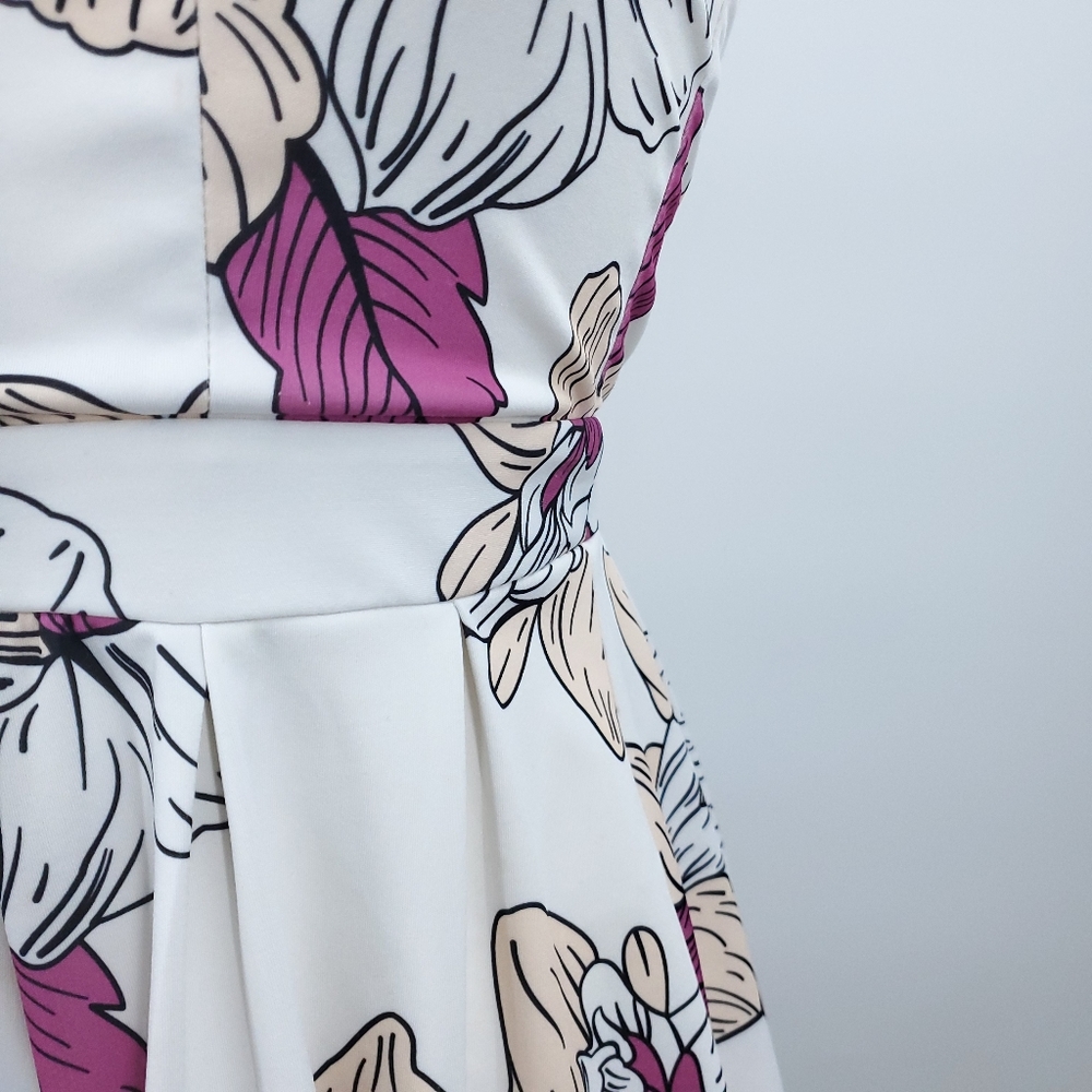 Yoins White Floral Sleeveless Romper Playsuit 4 - Picture 4 of 8